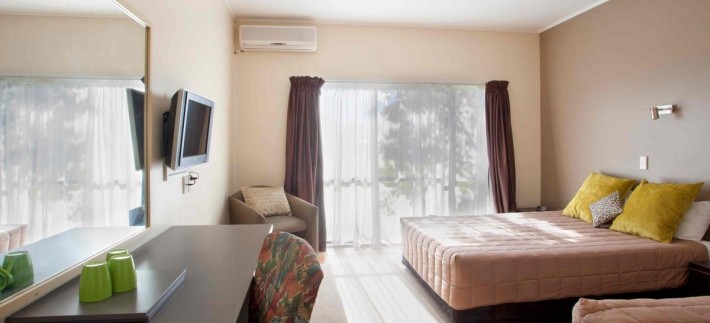 AIRPORT EXPRESS ACCOMMODATIO